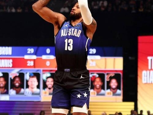 NBA球星单场得分纪录排行榜（拥有最高得分记录的球星闪耀历史舞台）