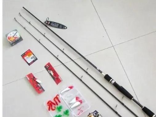 选择钓鱼路亚竿用线的技巧（如何选择适合钓鱼路亚竿的线材以提升钓鱼效果）