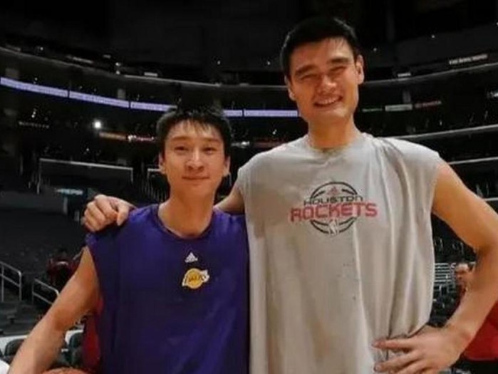 中国球员在NBA薪资排行榜上的崛起（中国篮球运动员在NBA的高薪时代即将来临）