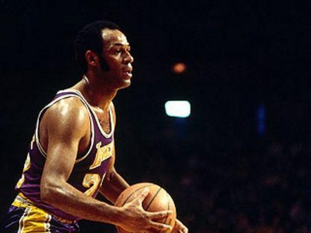 NBA80年代球星排行榜（回顾篮球历史上最耀眼的明星，勾起记忆中的辉煌岁月）