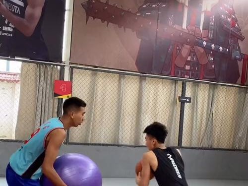 提高篮球防守对抗技术的有效训练方法（打造坚实篮球防线，助力球队赢得比赛）