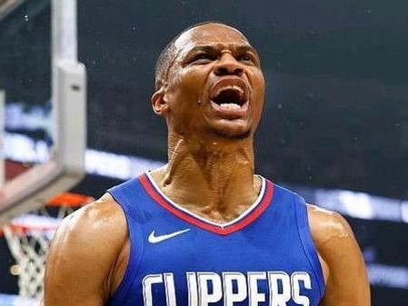 NBA球员生涯正负值排行榜（聚焦NBA球员生涯总得分、助攻和失误数据，谁是排行榜的王者？）