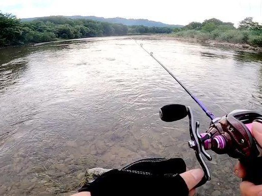儿童钓鱼是否适合使用路亚竿子？（让孩子们享受钓鱼乐趣的安全与挑战）