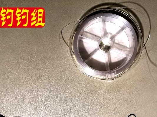 选择适合路亚钓鱼的线材（路亚钓鱼装备中线材的重要性和选择技巧）