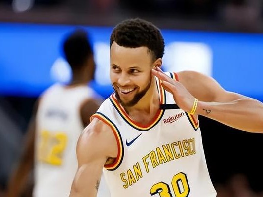 NBA现役球员纯实力排行榜（揭秘现役NBA球员中的技术和天赋之巅）