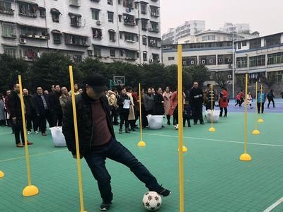 绕杆足球射门技巧（掌握绕杆射门技巧，让你的射门更加精准有力）