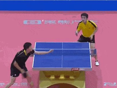 提高业余乒乓球横拍接发球技巧的方法（掌握正确姿势与动作，轻松应对各类发球）